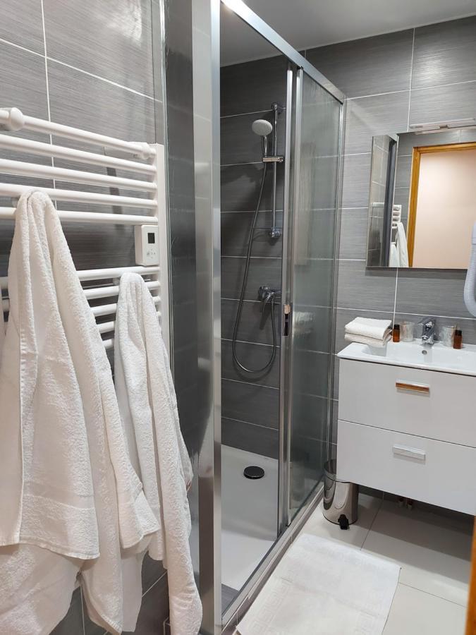 Hotel La Montagne Fleurie バレージュ エクステリア 写真