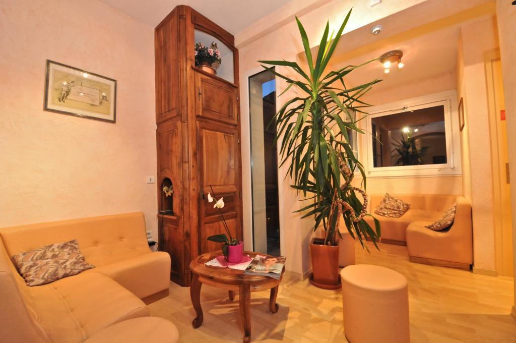 Hotel La Montagne Fleurie バレージュ エクステリア 写真