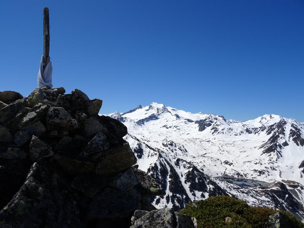 Hotel La Montagne Fleurie バレージュ エクステリア 写真
